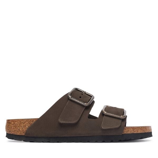 Klapki Birkenstock. Brązowe klapki damskie Birkenstock, bez wzorów, bez obcasa, bez zapięcia. Za 674.99 zł.