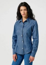 WRANGLER DAMSKA KOSZULA WRANGLER SLIM WAISTED BLOUSE VINTAGE FADE 112356470. Koszule damskie Wrangler, s, bez wzorów, vintage, bez kołnierzyka, bez ramiączek. Za 149.99 zł.