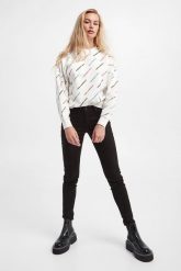 Bluza damska KARL LAGERFELD. Bluzy damskie KARL LAGERFELD, m, bez wzorów, bez kaptura. W wyprzedaży za 660.87 zł.