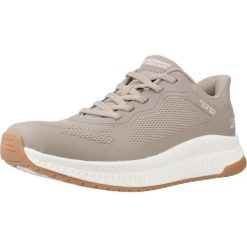 Buty SKECHERS BOBS SQUAD 4 STAPLE LOOK Jasnobrązowy. Brązowe obuwie trekkingowe damskie Skechers, z syntetyku, bez zapięcia. Za 369.99 zł.