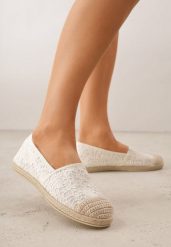 Beżowe Koronkowe Espadryle z Plecionką na Nosku Zynava. Brązowe espadryle damskie Born2be, bez wzorów, z jeansu, bez obcasa. Za 69.99 zł.
