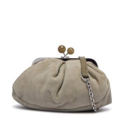 Torebka Weekend Max Mara. Zielone torebki wieczorowe damskie Weekend Max Mara, bez wzorów, bez dodatków. Za 1,239.00 zł.