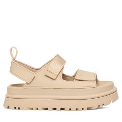 Sandały Ugg. Brązowe sandały damskie Ugg, bez wzorów, bez obcasa, na koturnie, bez zapięcia. Za 399.99 zł.