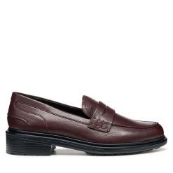 Mokasyny Geox. Czerwone mokasyny damskie Geox, bez obcasa. Za 449.99 zł.