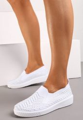 Białe Tenisówki z Elastyczną Cholewką z Drobnymi Cyrkoniami Riwira. Białe obuwie sportowe damskie Born2be, z jeansu, bez zapięcia, tenisowe. Za 49.99 zł.
