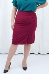 Spódnica do garnituru elegancka ołówkowa MELA bordowa. Czerwone spódnice damskie KARKO, na co dzień, plus size, bez wzorów, z elastanu, eleganckie. Za 69.50 zł.