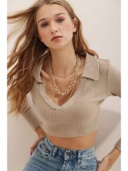 Trend Alaçatı Stili Koszulka polo w kolorze beżowym rozmiar: L. Brązowe koszulki damskie Trend Alaçatı Stili, l, bez wzorów, prążkowane, bez kołnierzyka, bez ramiączek. Za 39.99 zł.