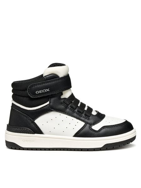 Geox Sneakersy J Washiba J46LQB 05415 C0504 S Biały. Białe buty sportowe chłopięce Geox, ze skóry, bez zapięcia. Za 199.99 zł.