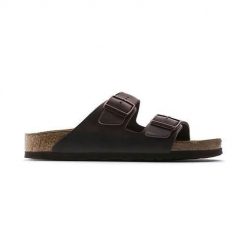 Klapki damskie Birkenstock Arizona. Brązowe klapki damskie Birkenstock, bez wzorów, z materiału, bez obcasa, bez zapięcia. Za 489.00 zł.