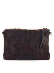 Amara Skórzana kopertówka "Violet" w kolorze brązowym - 35 x 25 x 2 cm rozmiar: onesize. Brązowe torebki wieczorowe damskie Amara, bez wzorów, z materiału, przez ramię, bez dodatków. Za 287.84 zł.