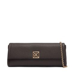 Torebka Calvin Klein. Brązowe torebki wieczorowe damskie Calvin Klein, bez wzorów, bez dodatków. Za 489.99 zł.