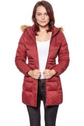DAMSKA KURTKA ZIMOWA WRANGLER LONG PUFFER SYRAH RED W4105V5S6. Czerwone kurtki damskie Wrangler, na zimę, s, bez wzorów, z puchu, bez kaptura. W wyprzedaży za 129.99 zł.