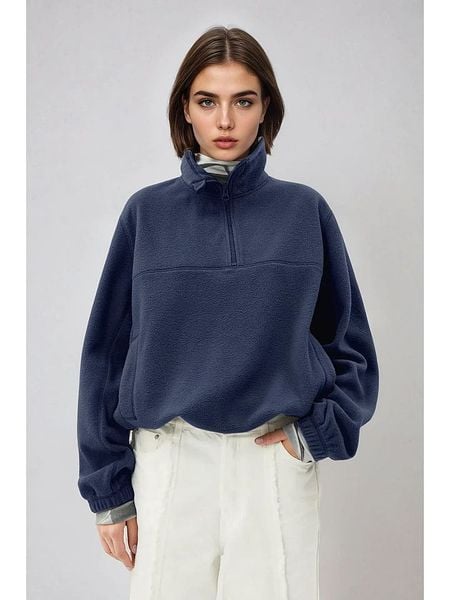 Weekday Bluza w kolorze granatowym rozmiar: L. Niebieskie bluzy damskie Weekday, l, bez wzorów, bez kaptura. Za 69.91 zł.