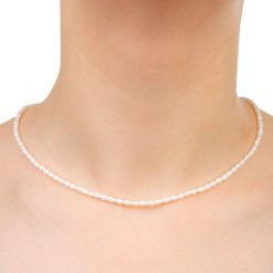 Naszyjnik z białych drobnych pereł kolia chocker. Białe naszyjniki damskie Enaya, z perłą, pozłacane. Za 218.00 zł.