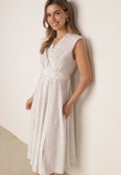 Biała Kopertowa Sukienka w Kropeczki z Wiskozą Zdobiona Wiązaniem w Talii Nesirite. Białe sukienki damskie Born2be, z aplikacjami, z tkaniny, eleganckie, bez ramiączek. Za 99.99 zł.