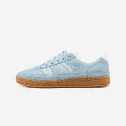 Sneakersy damskie Player 80. Białe obuwie sportowe damskie Decathlon, z gumy, bez zapięcia, tenisowe. Za 249.99 zł.