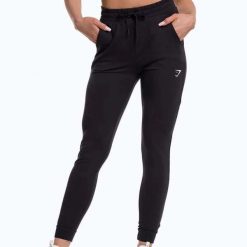 Spodnie treningowe damskie Gymshark Pippa Training. Czarne spodnie dresowe damskie Gymshark, s, bez wzorów. Za 109.99 zł.
