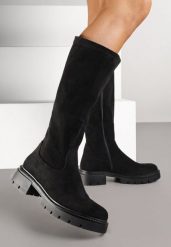 Czarne Kozaki z Imitacji Zamszu w Stylu Basic Fesamea. Czarne kozaki damskie Renee, z jeansu, bez obcasa, na płaskiej podeszwie, bez zapięcia. Za 159.99 zł.