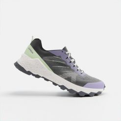Buty do biegania w terenie damskie Kiprun MT3. Czarne obuwie sportowe damskie KIPRUN, z kauczuku, bez zapięcia, do biegania. Za 349.99 zł.