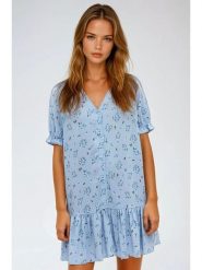 Monki Sukienka w kolorze błękitnym rozmiar: M. Niebieskie sukienki damskie Monki, bez wzorów, z wiskozy, bez ramiączek. Za 39.99 zł.