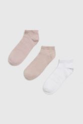 Skarpety 3-pack. Skarpetki damskie MOODO, bez wzorów, z elastanu. Za 34.99 zł.