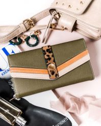 Portfel khaki LuluCastagnette IDALINE. Brązowe portfele damskie LuluCastagnette, bez wzorów, ze skóry ekologicznej. Za 70.00 zł.