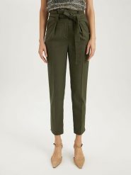 BGN Spodnie w kolorze khaki rozmiar: 36. Brązowe spodnie materiałowe damskie BGN, bez wzorów, z materiału. Za 122.96 zł.