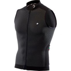 Koszulka bez rękawów Sixs Clima 2. Szare koszulki damskie SIXS, bez wzorów, bez kołnierzyka, bez ramiączek. Za 425.30 zł.