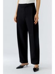 Oui Spodnie w kolorze czarnym rozmiar: 40. Czarne spodnie materiałowe damskie Oui, bez wzorów, z materiału. Za 172.08 zł.