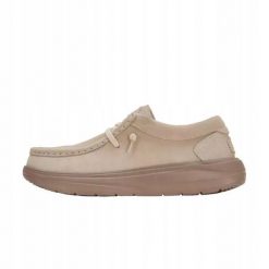 HEYDUDE Damskie Mokasyny Wendy Comf Suede. Brązowe mokasyny damskie Hey dude, z materiału, bez obcasa. Za 419.00 zł.