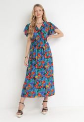 Niebieska Wiskozowa Sukienka Maxi w Kwiaty z Gumką w Talii i Kopertowym Dekoltem Trelline. Niebieskie sukienki damskie Born2be, bez wzorów, z wiskozy, bez ramiączek. Za 89.99 zł.