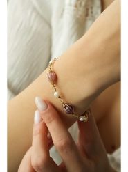 Pierres delicates Pozłacana bransoletka z agatami rozmiar: onesize. Brązowe bransoletki damskie Pierres delicates, pozłacane. Za 100.52 zł.