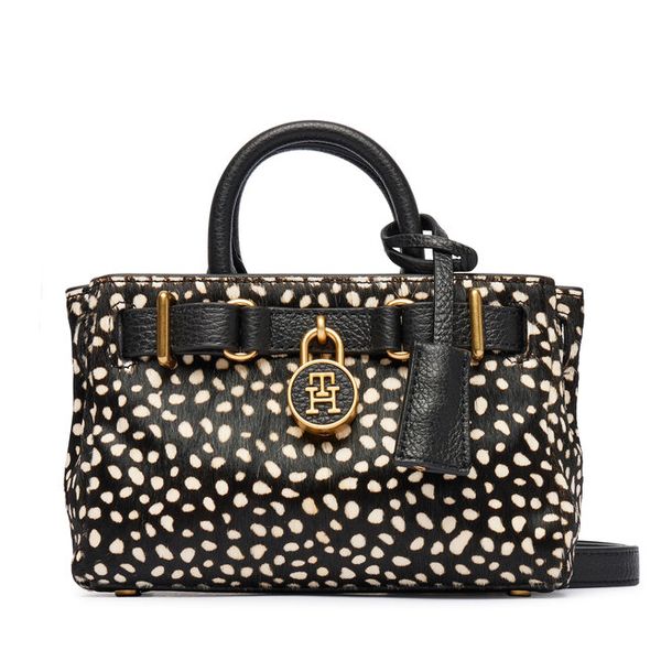 Torebka Tommy Hilfiger. Czarne torebki klasyczne damskie Tommy Hilfiger, bez dodatków. Za 949.99 zł.