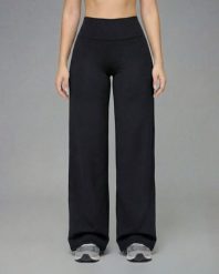 Legginsy Straight Softform™ - Czarny. Czarne legginsy damskie JOY STUDIO, l, bez wzorów, z materiału. Za 256.00 zł.