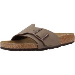 Klapki damskie Birkenstock Catalina. Czarne klapki damskie Birkenstock, bez wzorów, z materiału, bez obcasa, bez zapięcia. Za 575.00 zł.
