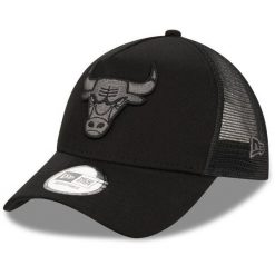 Czapka Trucker New Era NBA Chicago Bulls. Czarne czapki z daszkiem damskie New Era, bez wzorów, z bawełny. Za 140.55 zł.