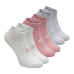 Skarpety sportowe damskie stopki 3 pary. Białe skarpetki damskie 4F, bez wzorów, z bawełny. Za 49.99 zł.