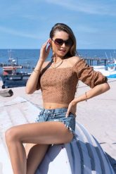 Krótka Bluzka z Haftowanej Bawełny - Kamelowa. Białe bluzki damskie Merribel, l, bez wzorów, z bawełny, bez kołnierzyka, bez ramiączek. Za 119.90 zł.