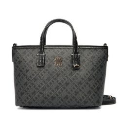 Torebka Tommy Hilfiger. Czarne torebki klasyczne damskie Tommy Hilfiger, bez dodatków. Za 699.99 zł.