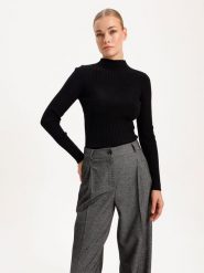 BGN Sweter w kolorze czarnym rozmiar: 40. Czarne swetry klasyczne damskie BGN, bez kołnierzyka. Za 96.60 zł.