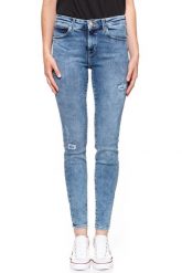 WRANGLER SKINNY WORN INDIGO W28KTX21P 112128339. Niebieskie rurki damskie Wrangler, bez wzorów, z jeansu. W wyprzedaży za 89.99 zł.