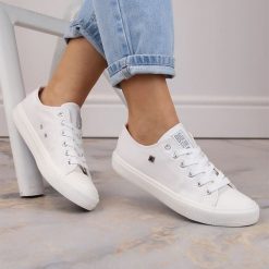 Białe tenisówki półtrampki eko skóra Big Star V274869. Białe trampki damskie Big Star, bez wzorów, ze skóry ekologicznej, bez zapięcia. Za 189.99 zł.