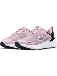 Nike Buty "Downshifter 12" w kolorze jasnoróżowym do biegania rozmiar: 38. Różowe obuwie sportowe damskie Nike, bez zapięcia, do biegania. Za 212.30 zł.