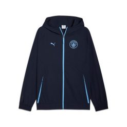Kurtka dresowa Manchester City Woven 2025/26. Niebieskie kurtki damskie Puma, bez wzorów, z dresówki, bez kaptura. Za 281.50 zł.