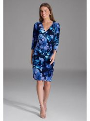 SWING Sukienka w kolorze niebieskim rozmiar: 40. Niebieskie sukienki damskie Swing, bez wzorów, bez ramiączek. Za 208.99 zł.