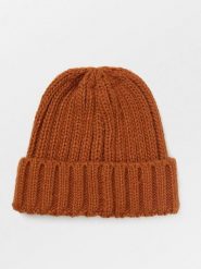 Becksöndergaard Czapka beanie w kolorze karmelowym rozmiar: onesize. Brązowe czapki damskie Becksöndergaard, bez wzorów, z materiału. Za 82.99 zł.