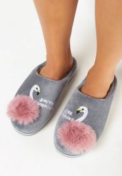 Szare Kapcie z Haftem i Małym Pomponem Dasca. Szare kapcie damskie Born2be. Za 19.99 zł.