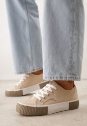 Beżowe Trampki VICES na Grubej Podeszwie z Tłoczeniami z Trójkątną Aplikacją Bolirea. Brązowe trampki damskie Born2be, z aplikacjami, z materiału, bez zapięcia. Za 69.99 zł.