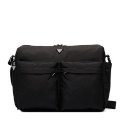 Torebka Guess. Czarne torebki klasyczne damskie Guess, bez dodatków. Za 344.99 zł.