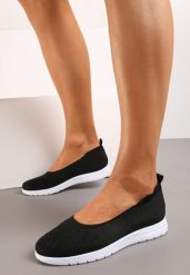 Czarne Wsuwane Tenisówki na Płaskiej Podeszwie Zdobione Imitacją Cyrkonii Foviana. Czarne obuwie sportowe damskie Born2be, z jeansu, bez zapięcia, tenisowe. Za 44.99 zł.